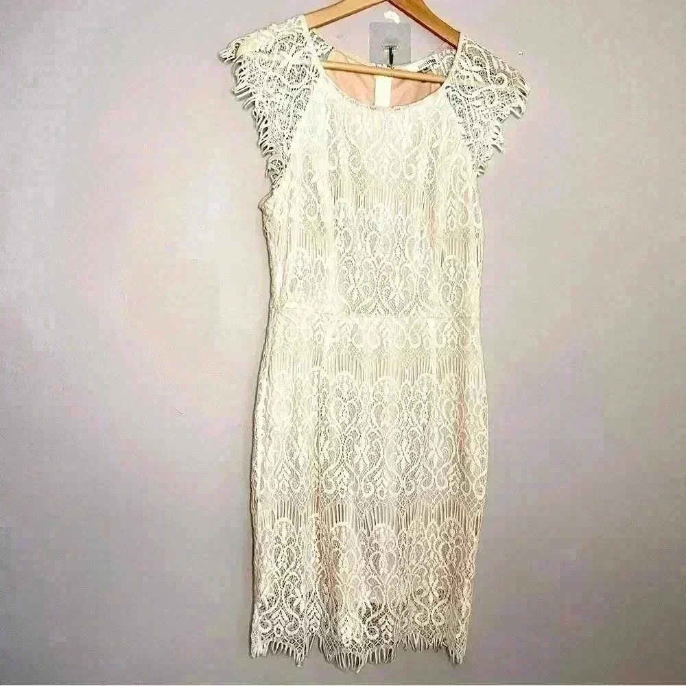 Pniina Lace Dress cream color size medium (fits like a small) fully lined, EUC